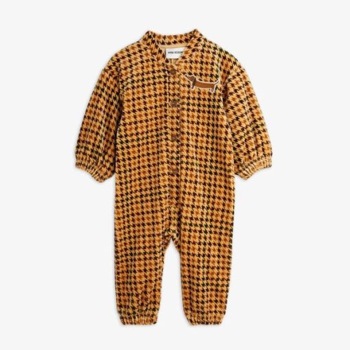 Chicary.shop365af0fa95 1