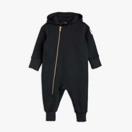 Chicary.shop8389f90c0a 1
